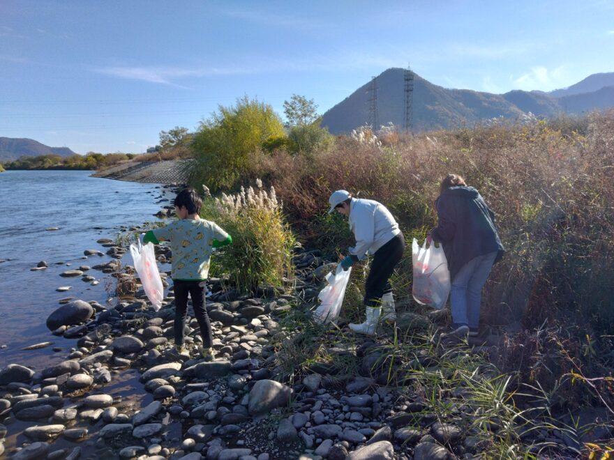 【長野県内で広がるごみ拾いの輪④】市民有志が千曲川河川敷でごみ拾い　川ごみ対策のグループ結成　
